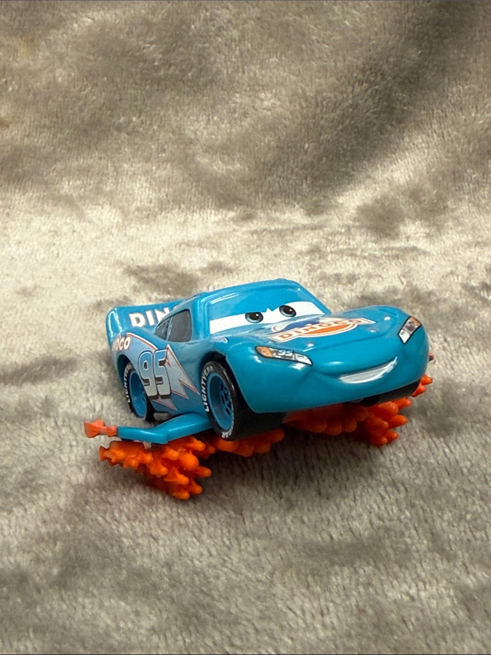 🏎️ RARE! Dinoco Wings Out McQueen Diecast Disney Cars